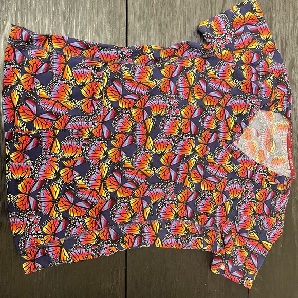 Scrub top - Picture 3 of 4